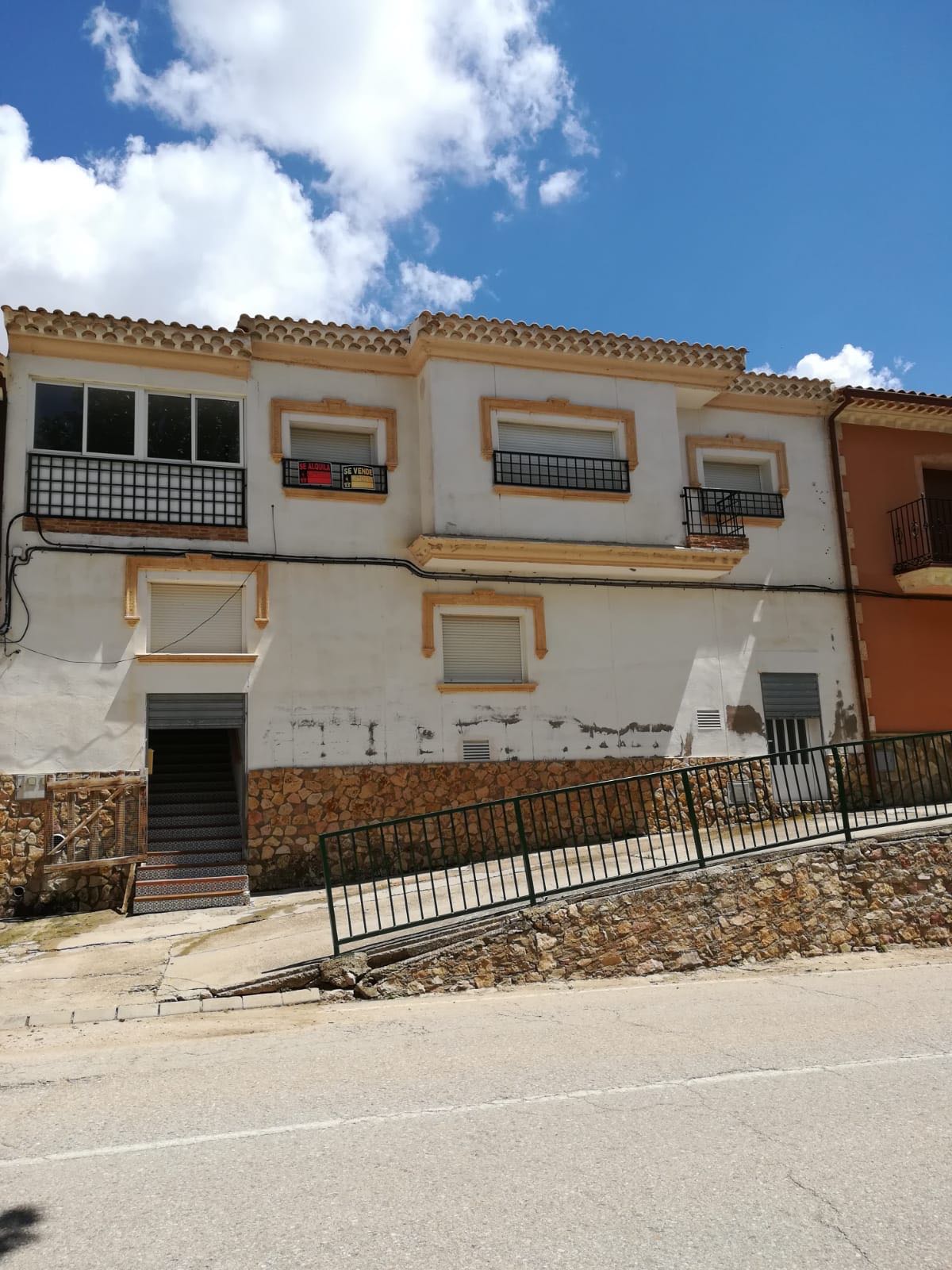 Se vende casa en Lezuza (Albacete)