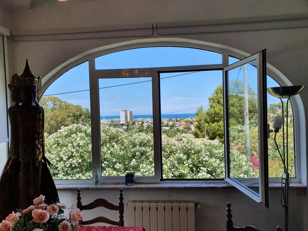 Privado: Se vende chalet independiente en Dénia con vistas al mar